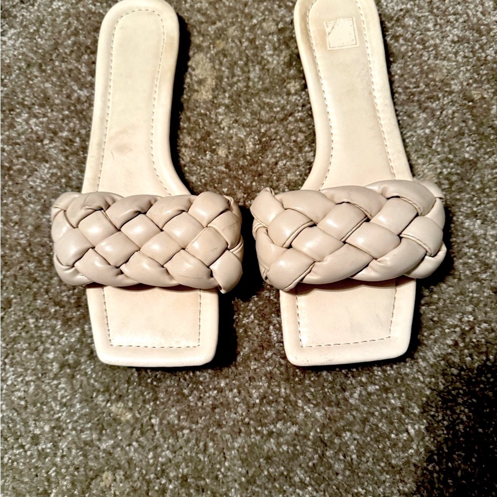 Cream Sandals/Slip Ons!
